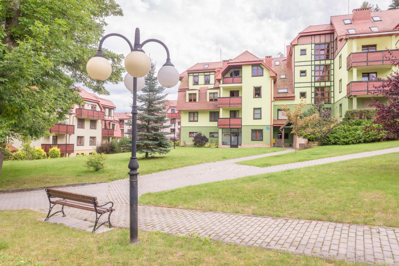 Parkowa Polana Myweek Appartement Polanica-Zdrój Buitenkant foto