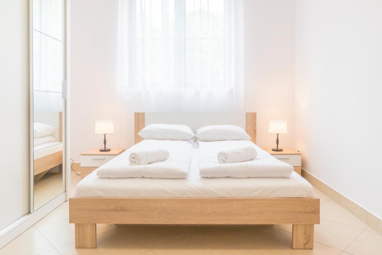 Parkowa Polana Myweek Appartement Polanica-Zdrój Kamer foto